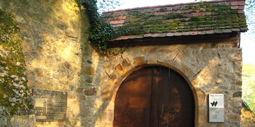 Eingang zum Alten Friedhof in Hoehsachsen