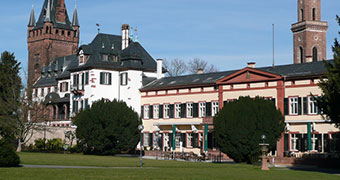 Rathaus ehemaliges Schloss Berckheim
