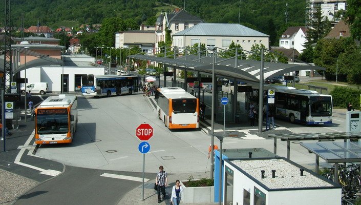 Blick von Süden auf den neuen zentralen Omnibusbahnhof 
