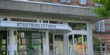 Eingang der Bibliothek