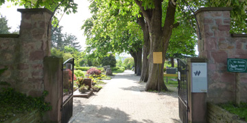 Eingang Friedhof Lützelsachsen