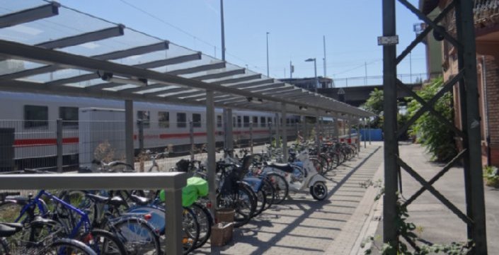 Fahrradabstellanlage mit Überdachung  